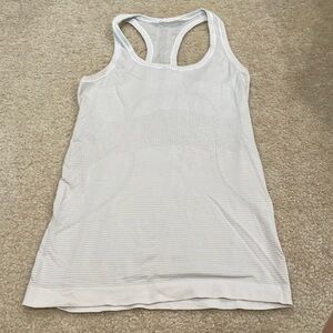 Lululemon tank top